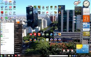 Attached Image: deskfebbhcity.jpg