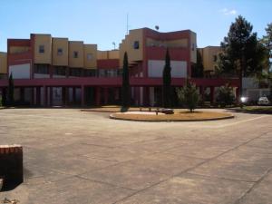 Attached Image: UFOP_restaurant.jpg